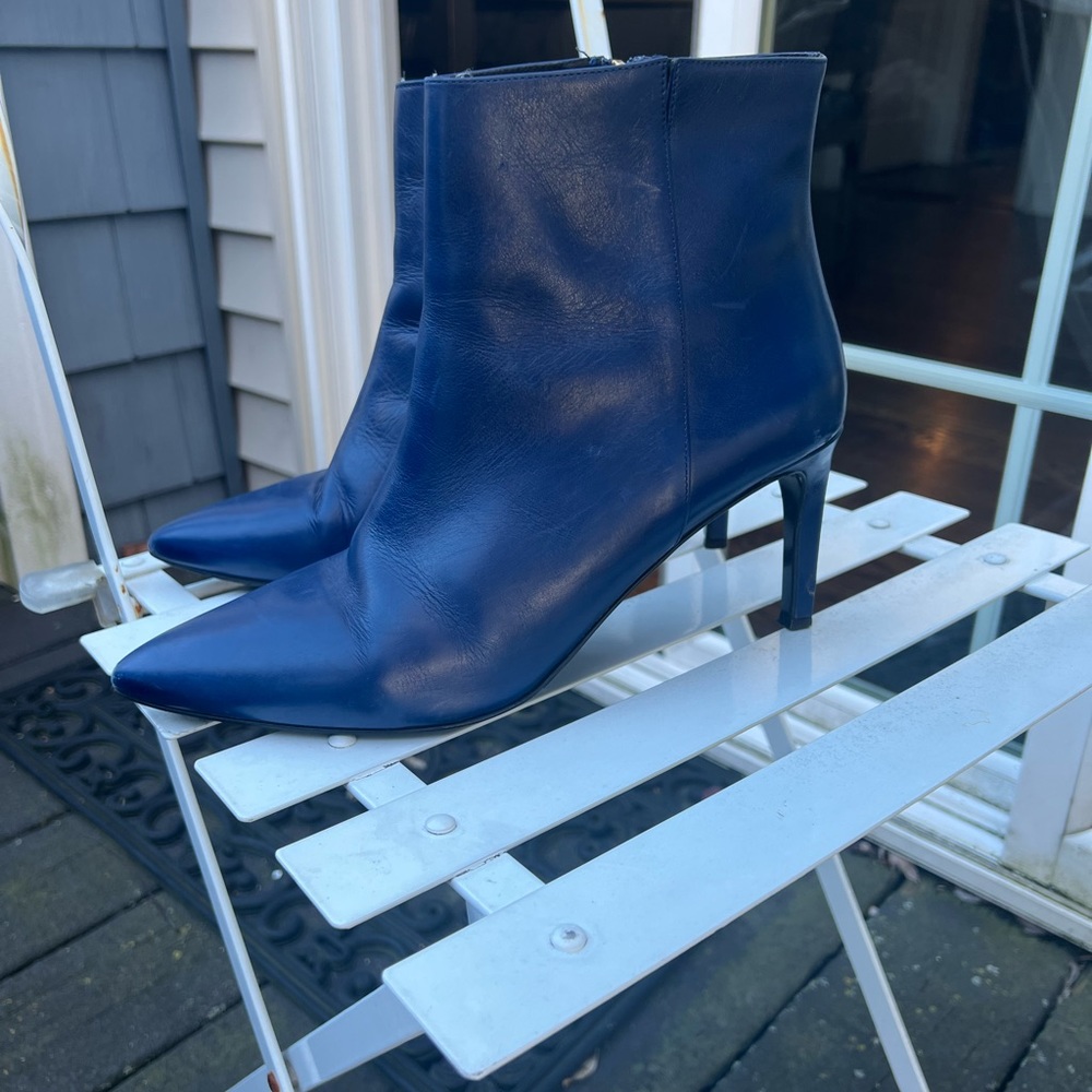 LK BENNETT a royal blue heel bootie